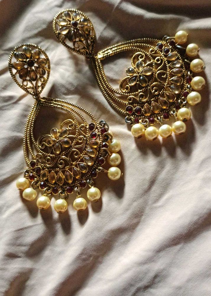 Elegant Gold &amp; Pearl Drop Earrings