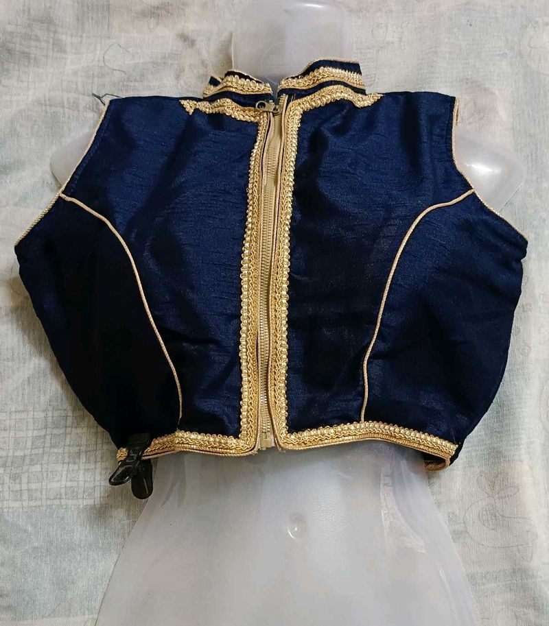 Padded Backless Blouse