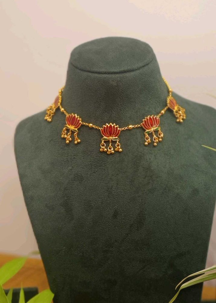 Trending Lotus Design Neclace