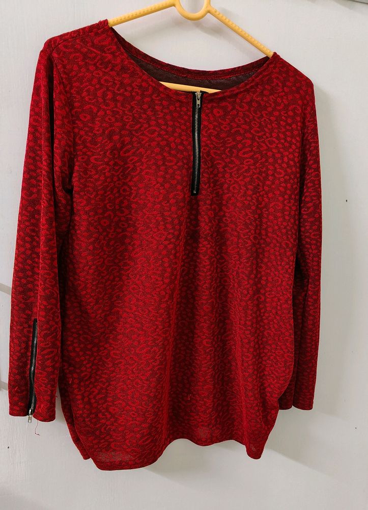 Full Sleeve Red Top, Front Chain L Size