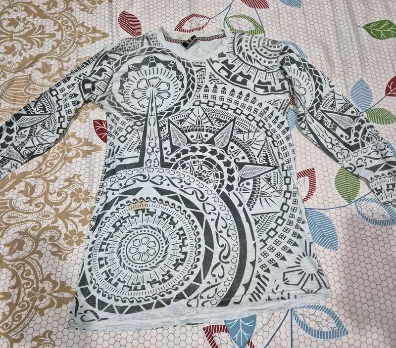 Patterned Long Sleeve Tshirt