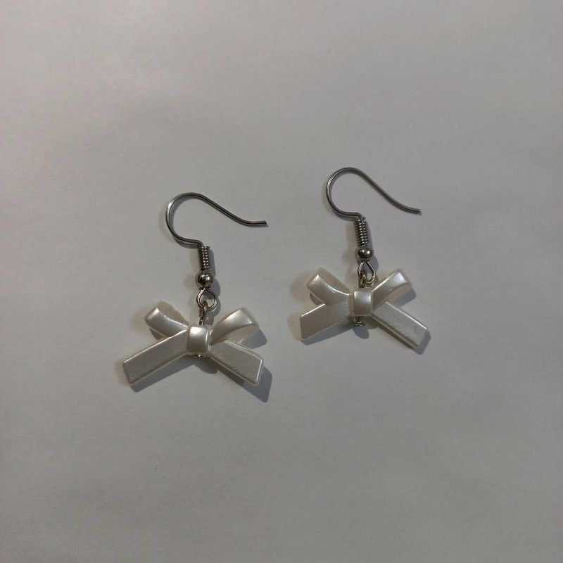 Handmade Pearl Bow Earrings