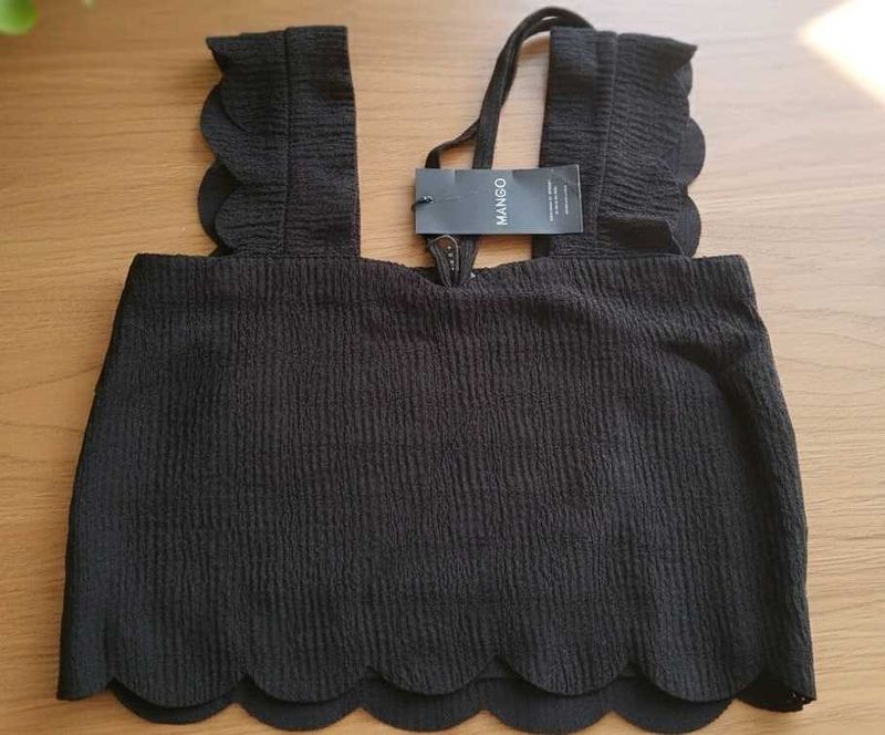 Black Scallop Tank Top