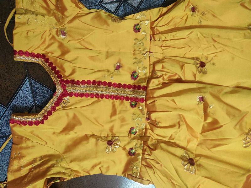 Anarkali kurti