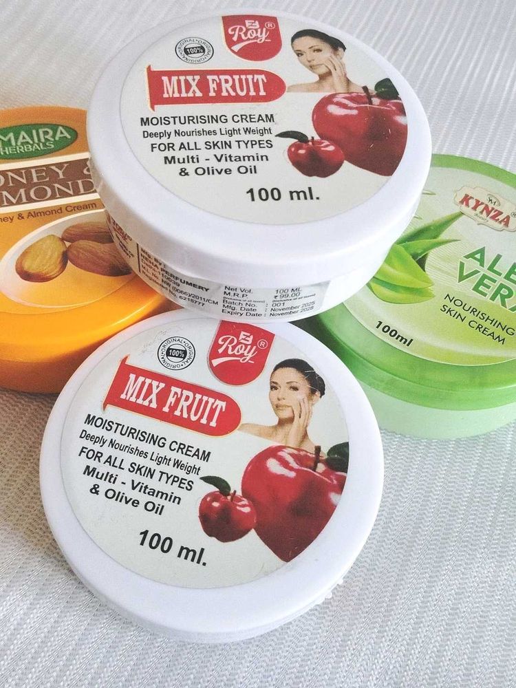 🎀Combo 4-Set Mix Fruit Moisturizing Cream❤️