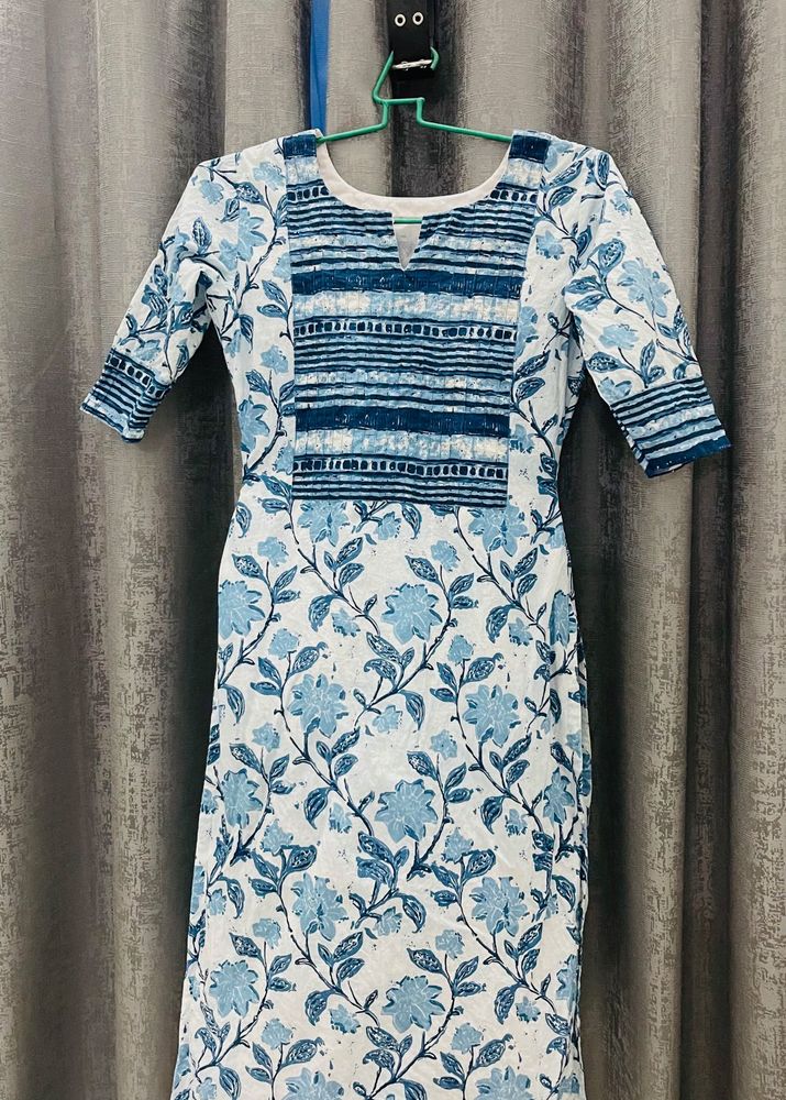 Blue Floral Cotton Kurti with Handblock Print