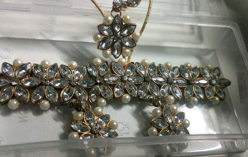 Pearls And Stone Necklace