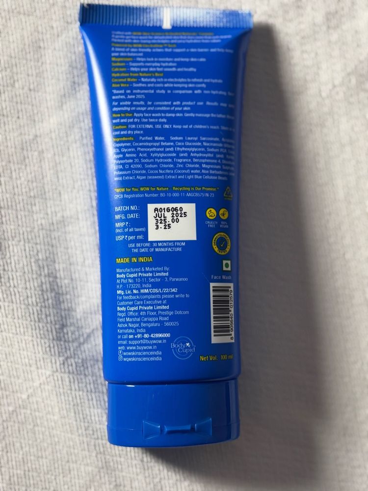 WOW Skin Science HydroCharg Electrolyte Facewash