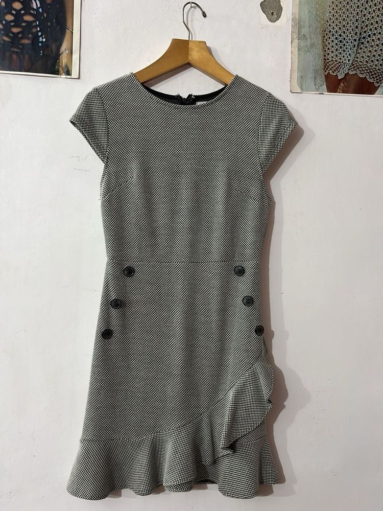 Chic Grey Dress