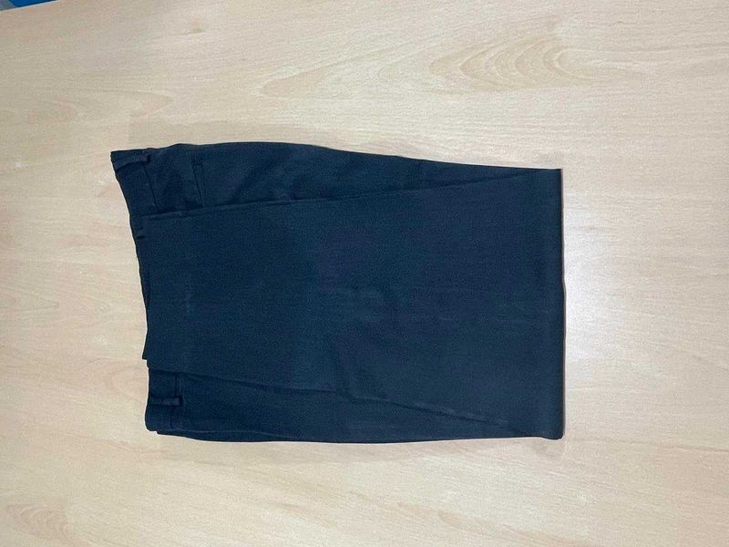 Almost New Peter England Men Trousers