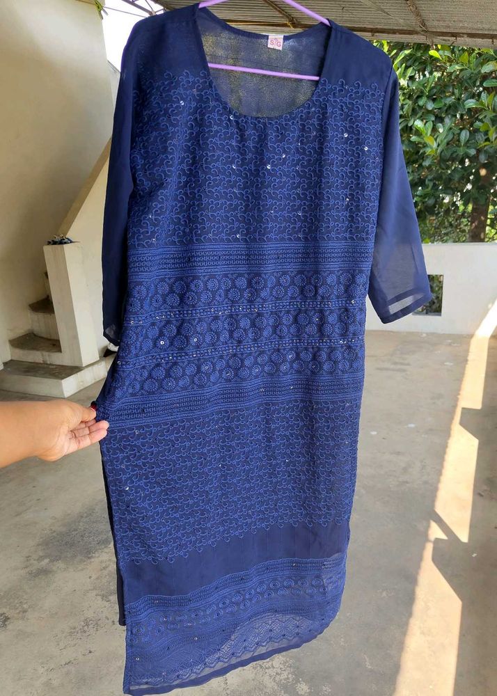 Chikankari Kurti With Intricate Embroidery