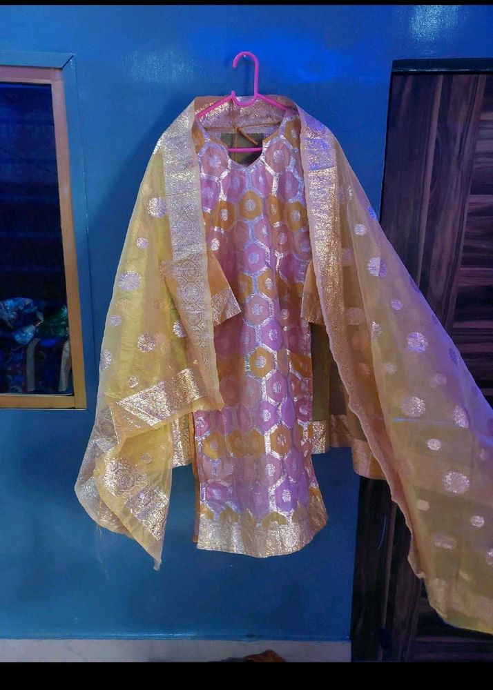 Pakistani Suit Set Pack Of 2