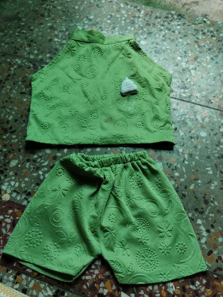 Cute Green Kids Outfit