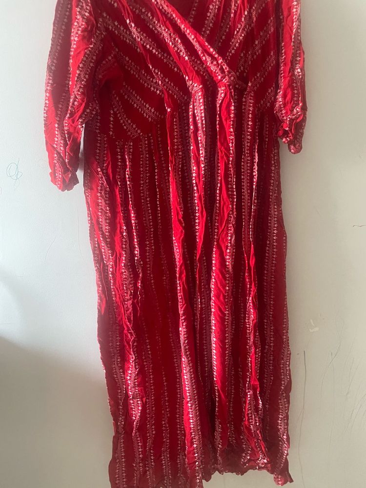 Red Printed Maternity Gown With Front Zip