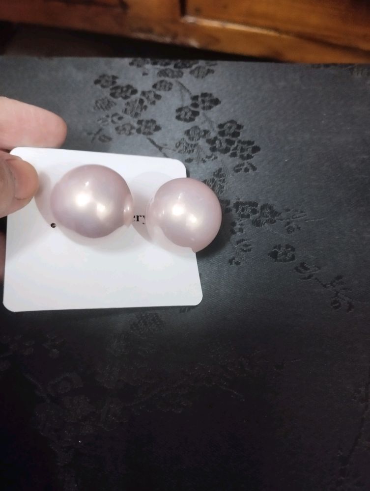 Pearl Studs
