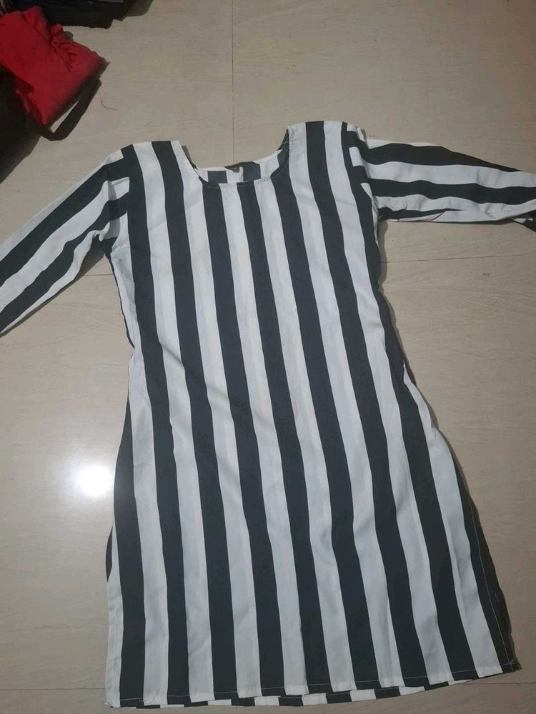Striped Black &amp; White Kurti