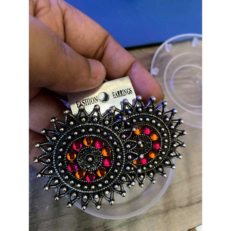 New Earring With Ring