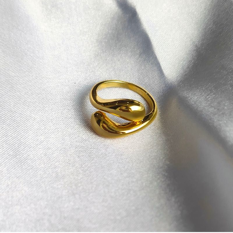 Luxe Curve Gold Ring- Adjustable