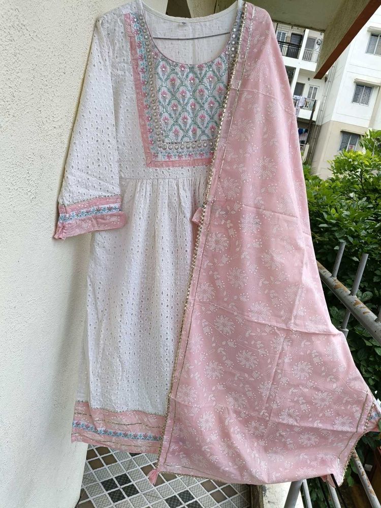 Hakoba Three Piece KurtaSet