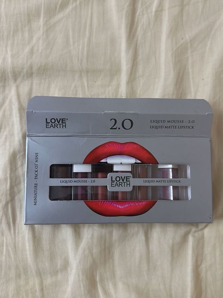Love Earth Lipstick Set