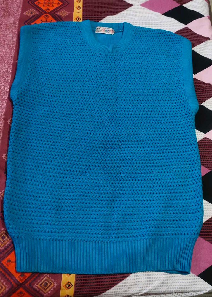 Combo Knit Sleeveless Sweaters