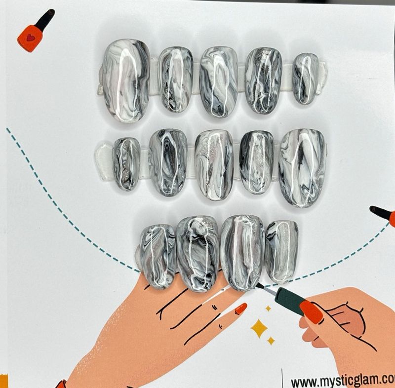 Marbel Press On Nails