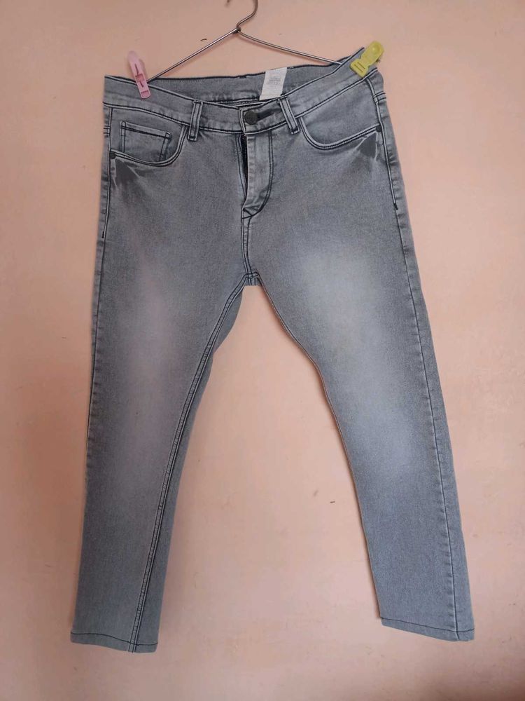Grey Denim Jeans 👖
