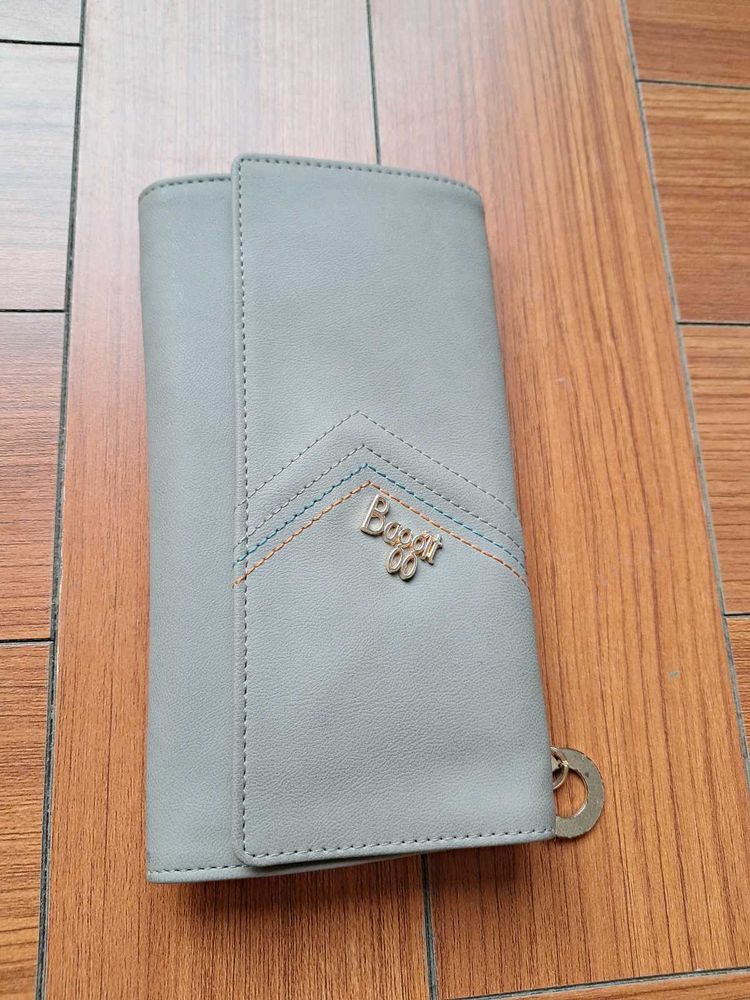 Baggit Light Grey Wallet