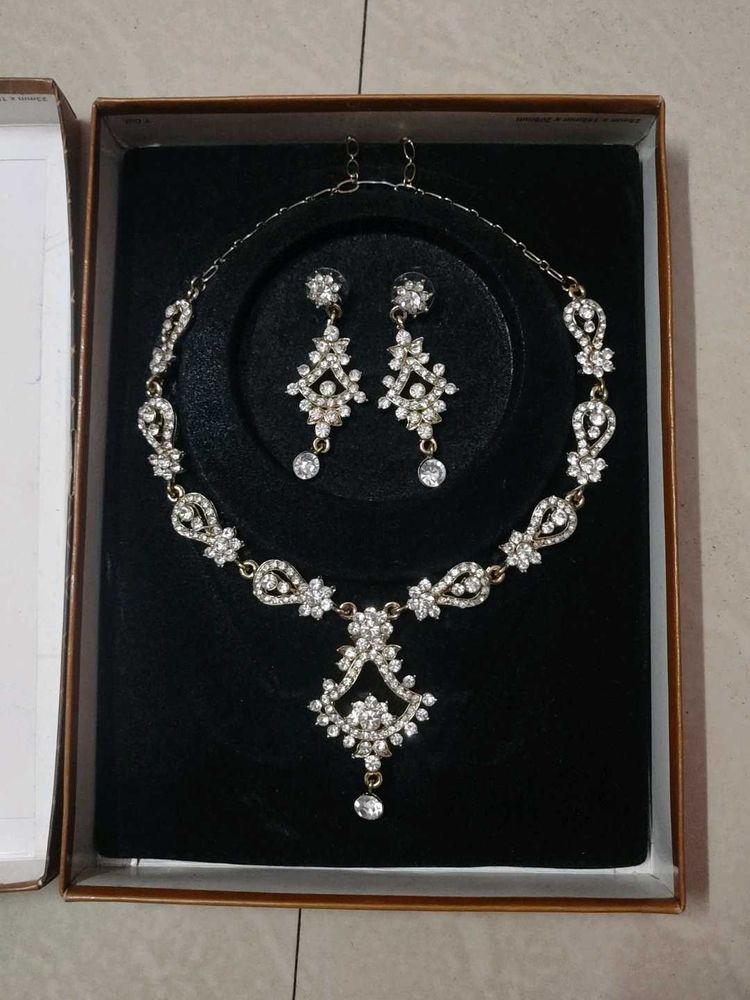 Necklace Set