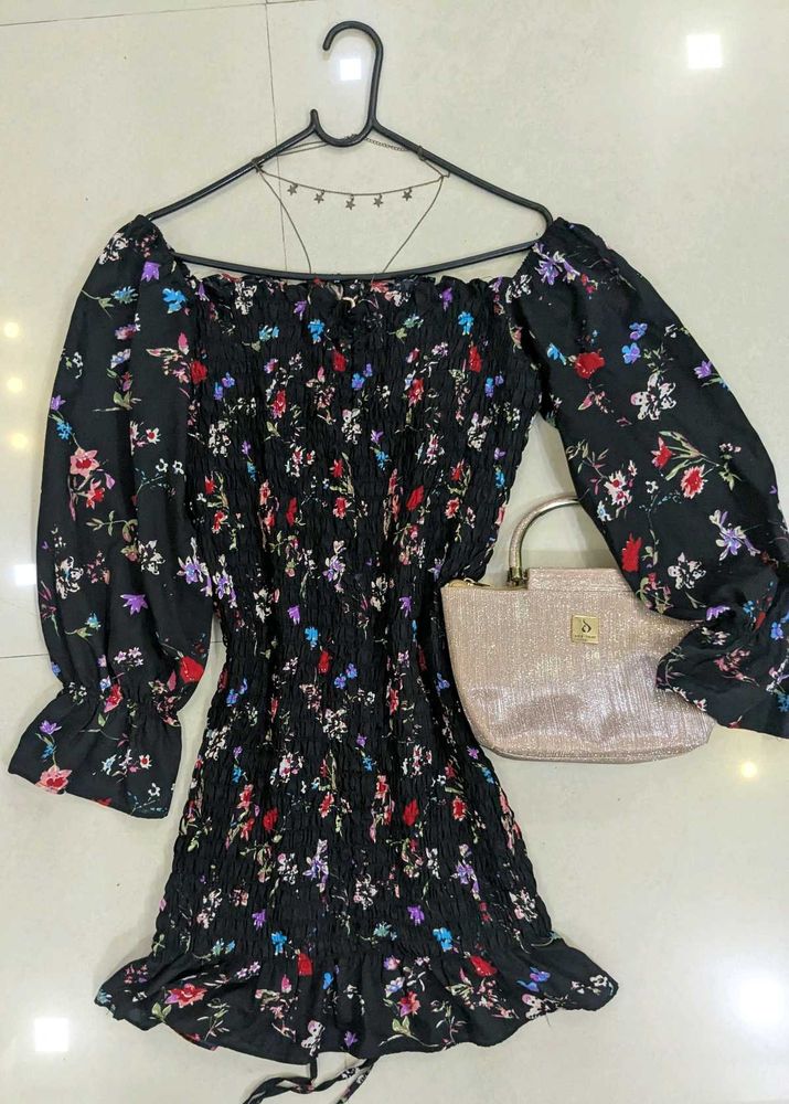 Black floral bodycon dress