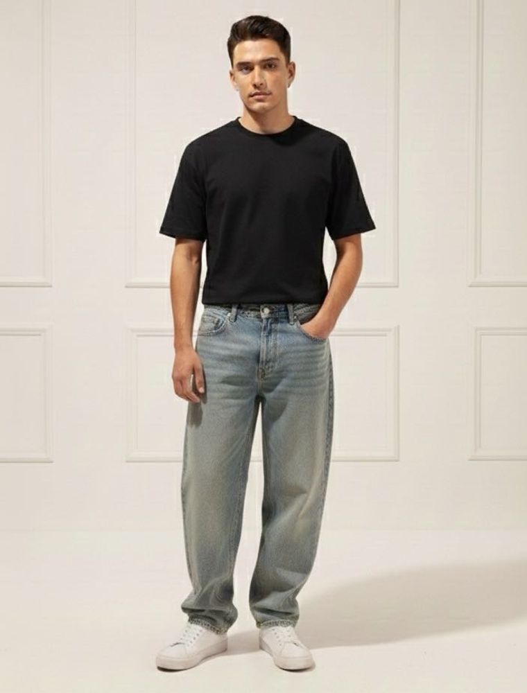 Light Wash Wide Leg Skater Fit Jeans