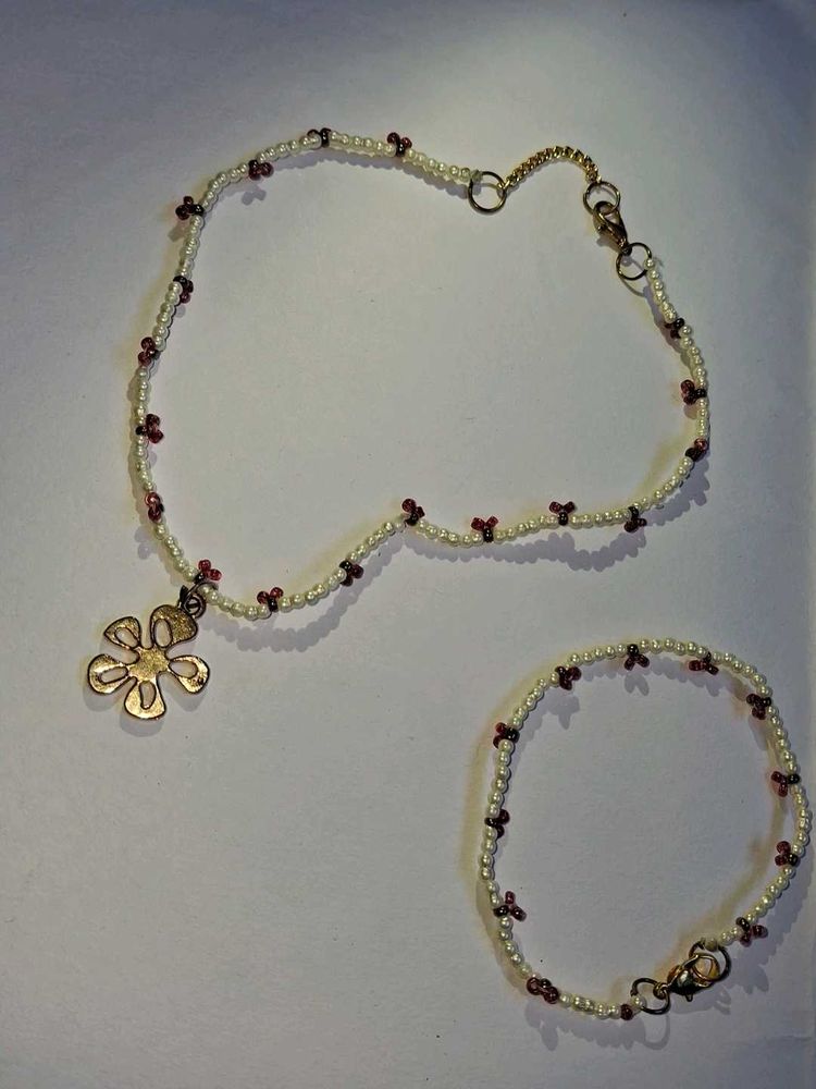 Beaded Necklace &amp; Bracelet Set