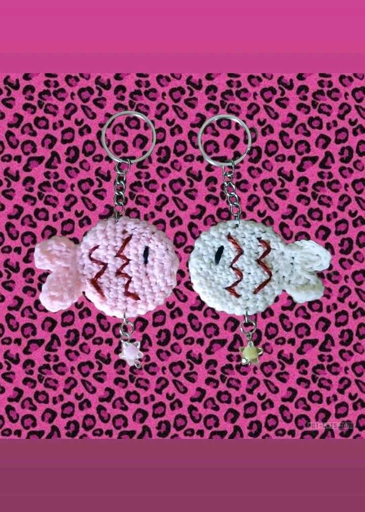 y2k couple matching fish crochet keychain