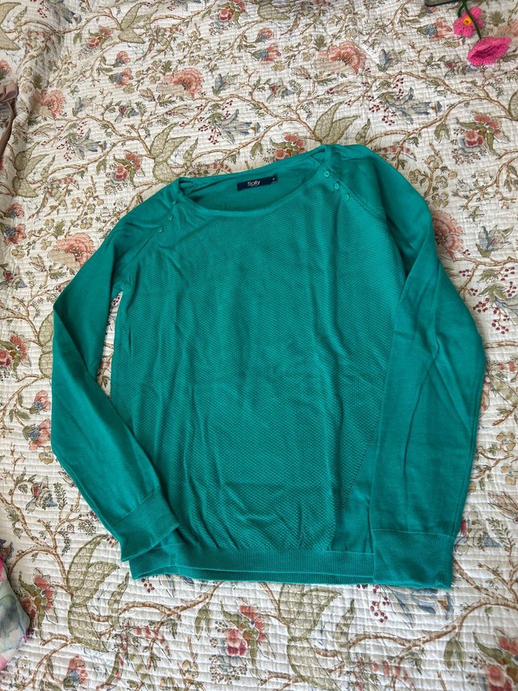 Allen Dolly Wool Top