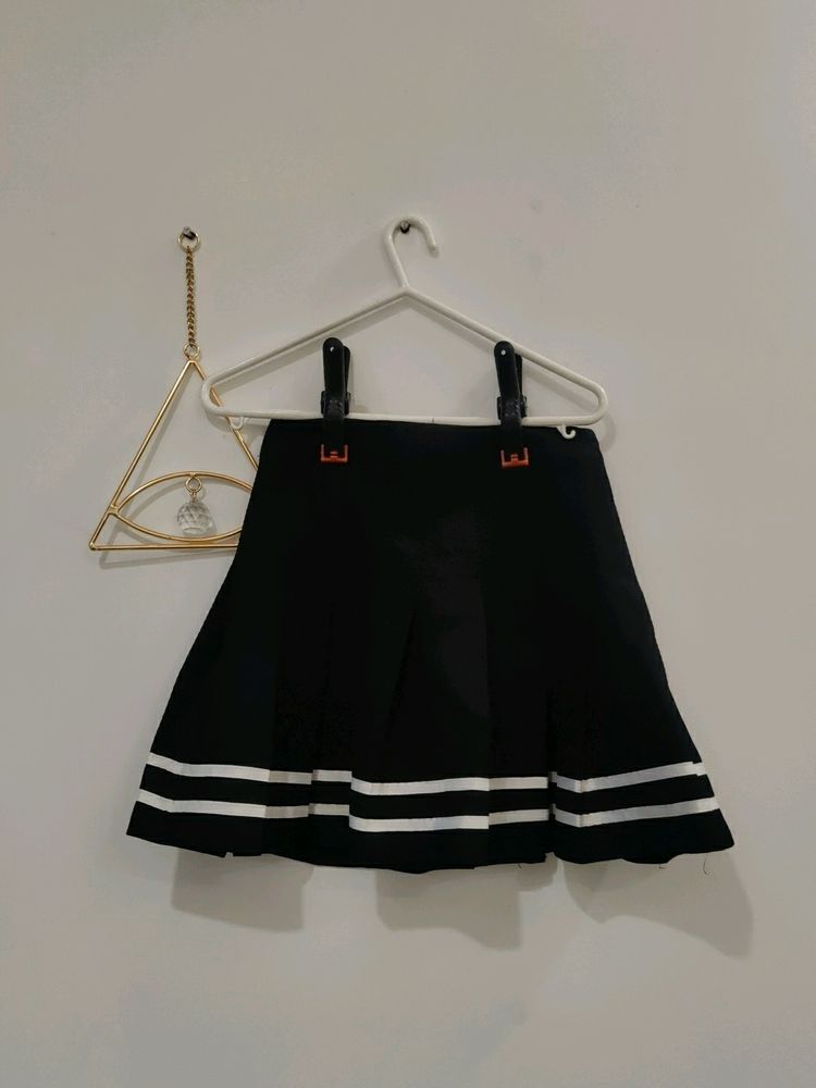 H&amp;M DIVIDED