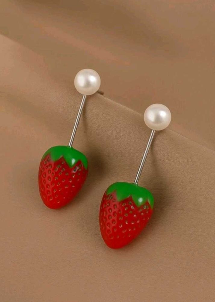 Strawberry Pearl Earrings
