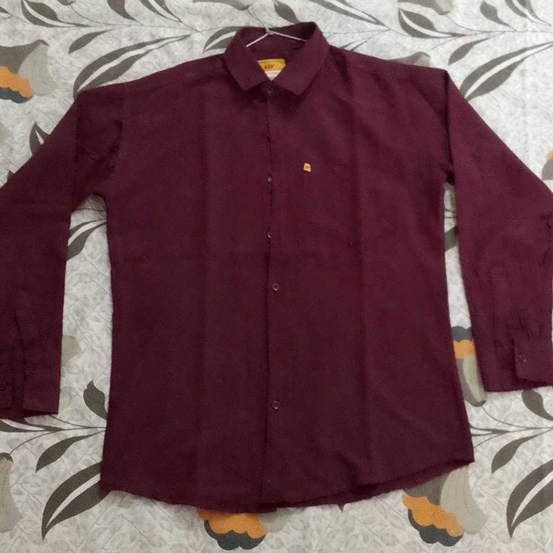 Stylish Maroon Long-Sleeve Button-Up Shirt