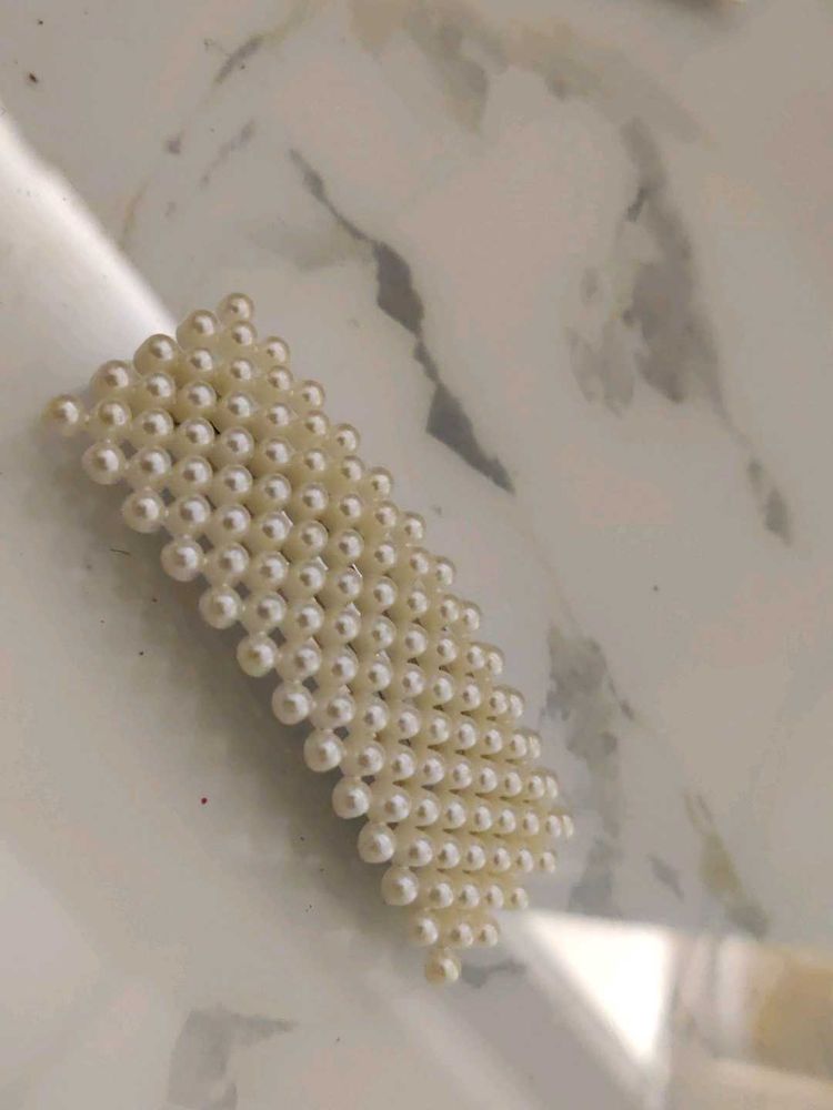 Pearl Hair Clip