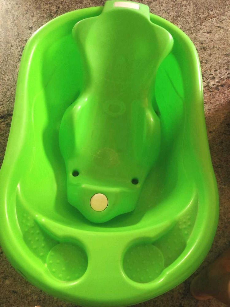 Branded Baby Bath Tub With Seater