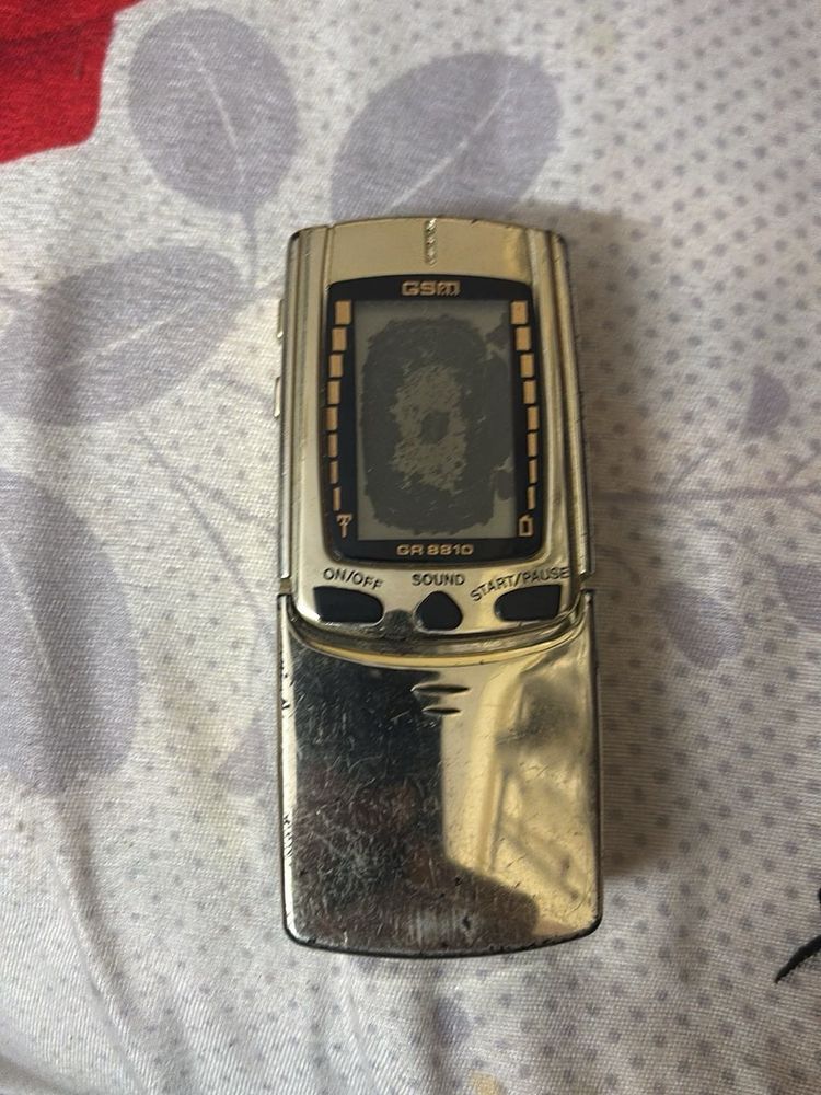 Vintage GSM GR 8810 Phone