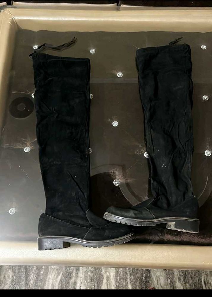 Black Boots