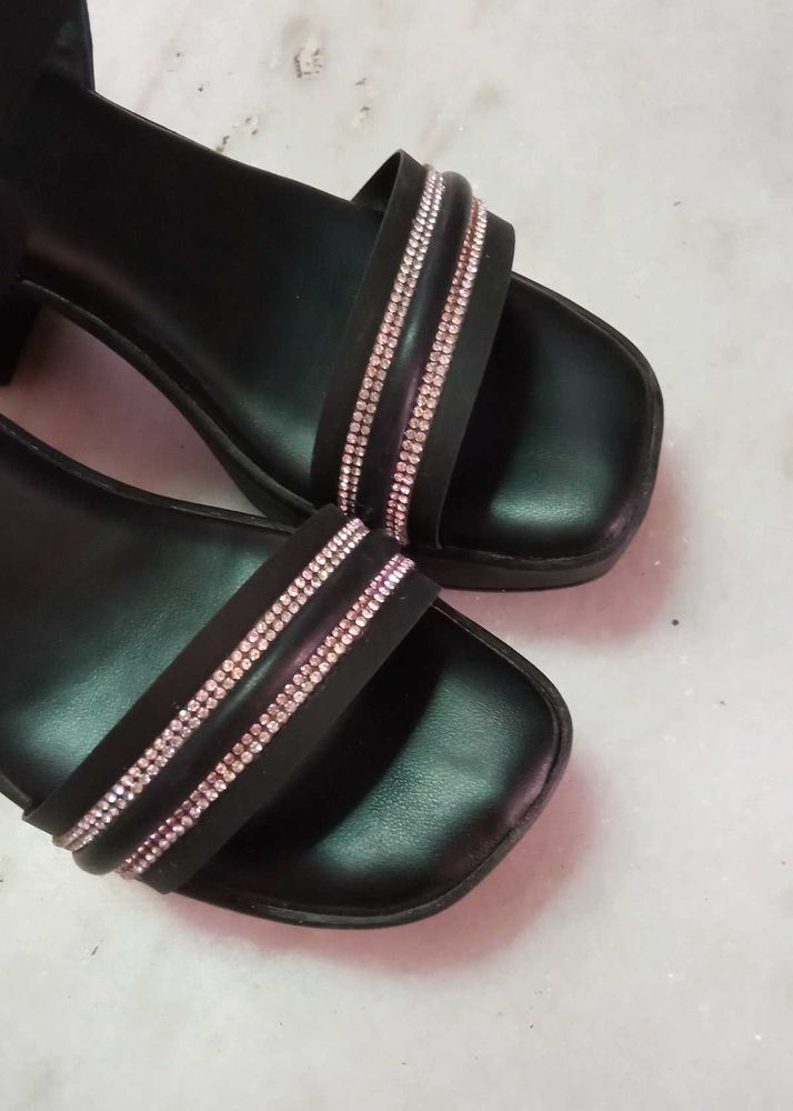 Gorgeous Black Heels✨