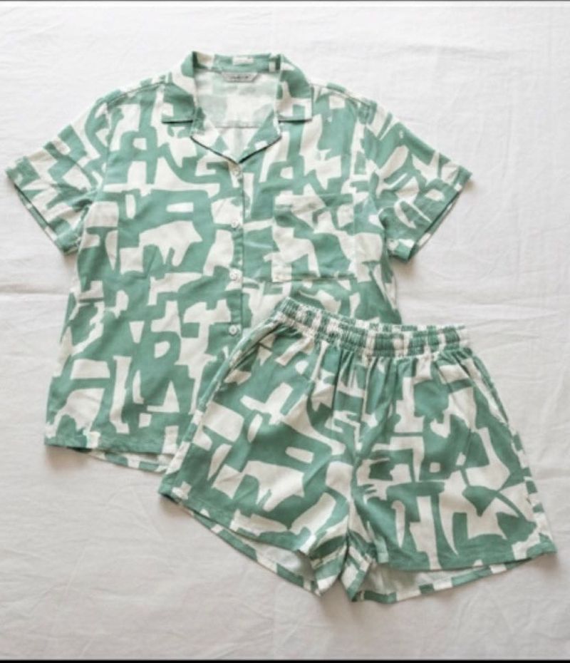 Abstract Print Coord Set