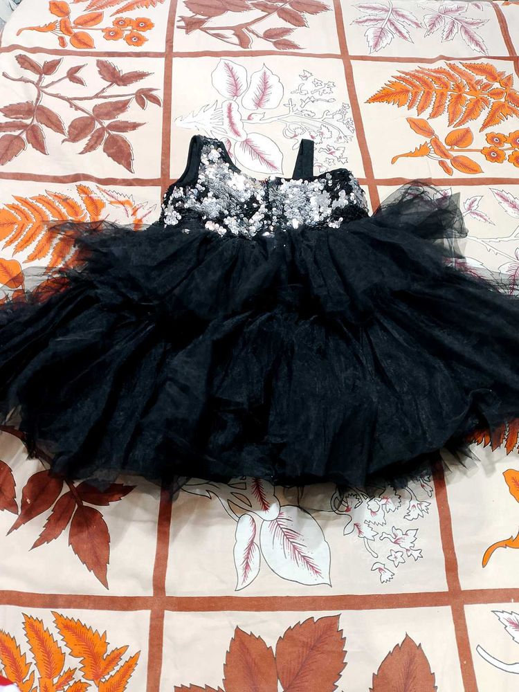 Cute Black Party Dress