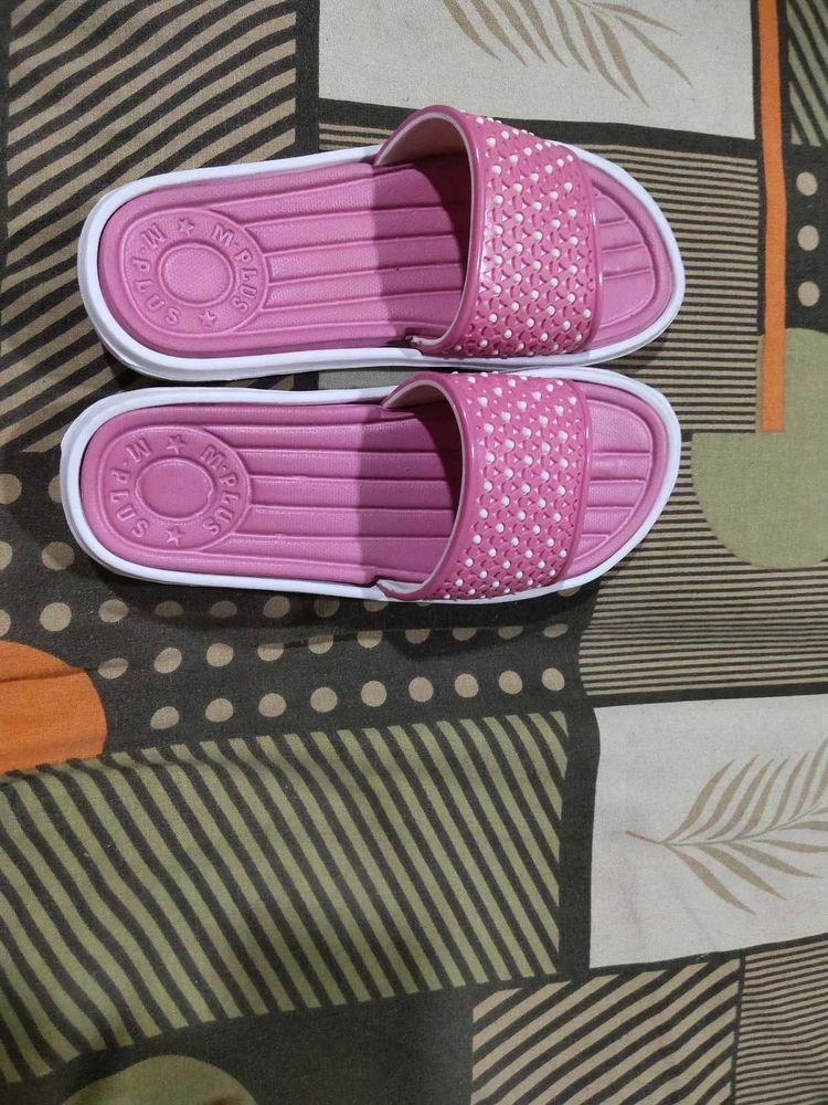 Women Slipper New Never Used