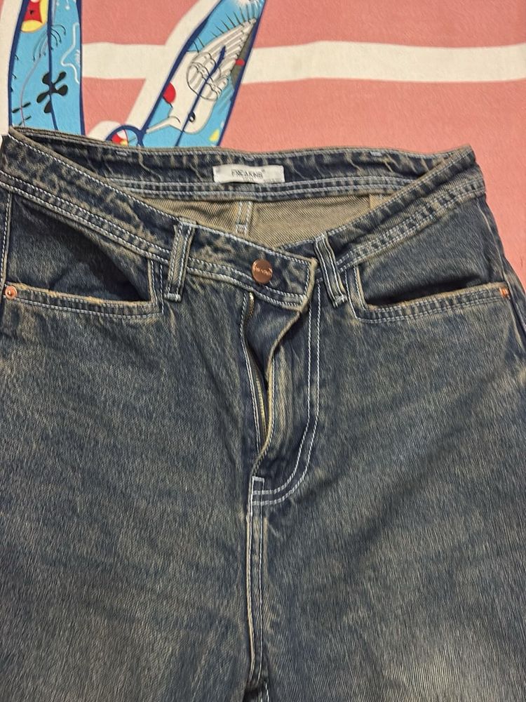 Stylish Blue Denim Jeans