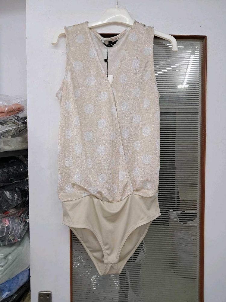 Elegant Sleeveless Bodysuit
