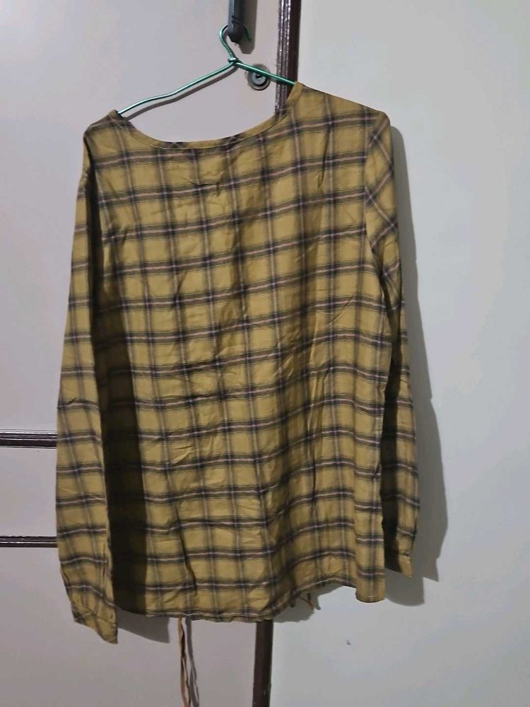 Plaid Long Sleeve Top
