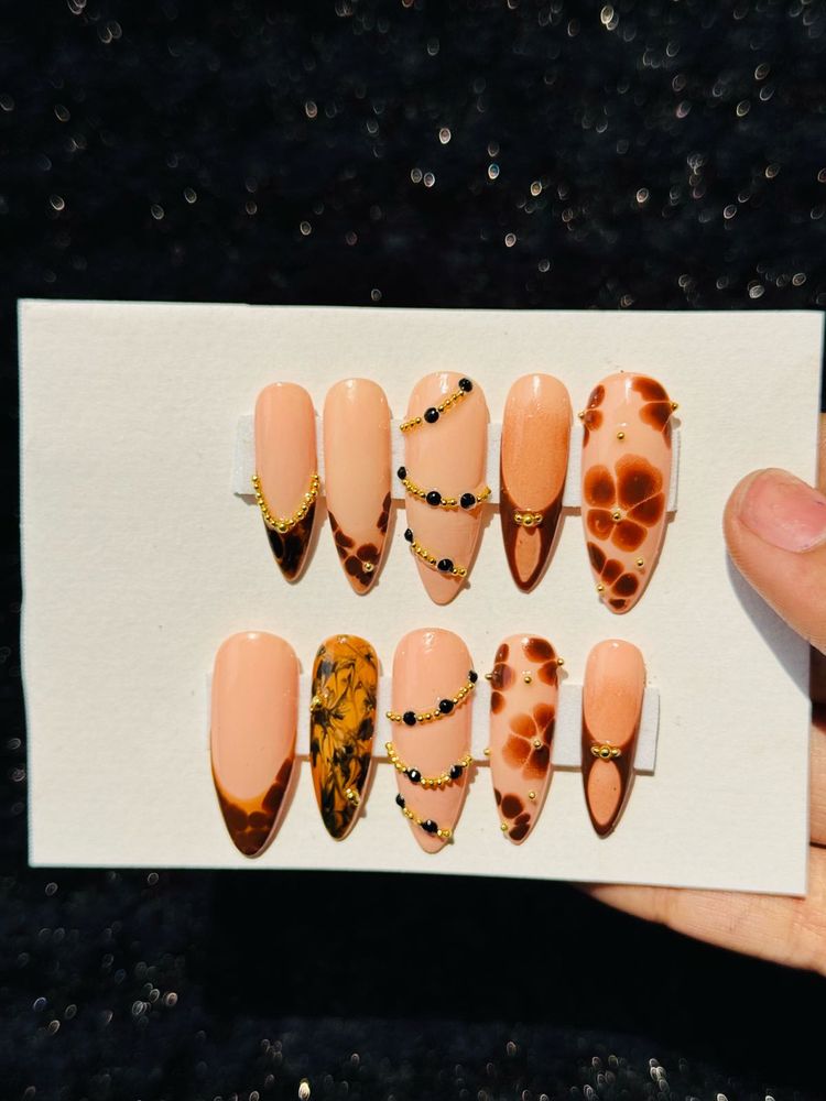 Designer Press-On Nail Set