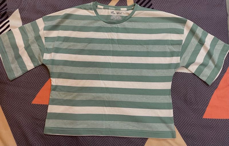 Green And White Color Crop Top